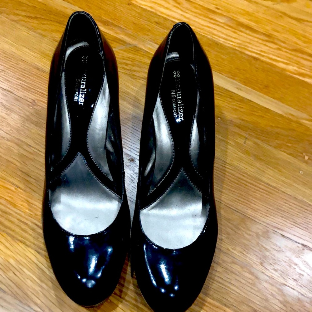 Black patent pumps